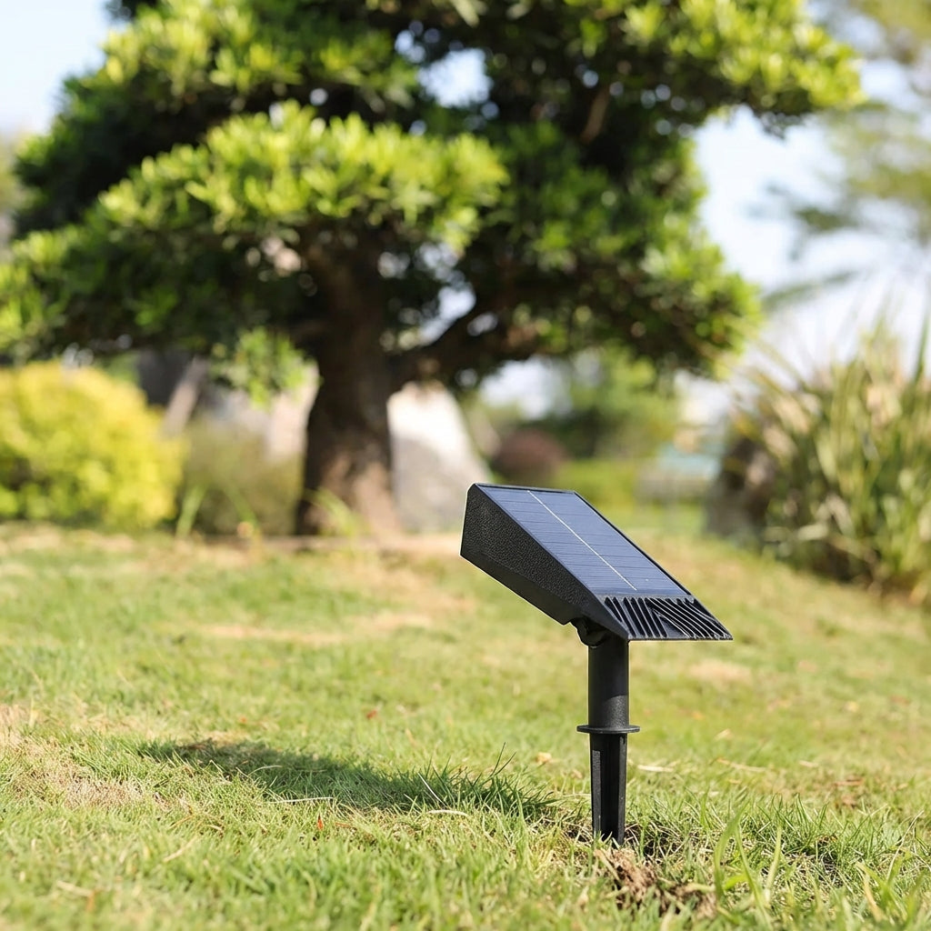 Solaire LED Tuinspot met Verstelbare Zoom IP65 Waterbestendig Warm Wit Energiezuinige Buitenverlichting voor Gazon Borders en Gevel | Sulvida