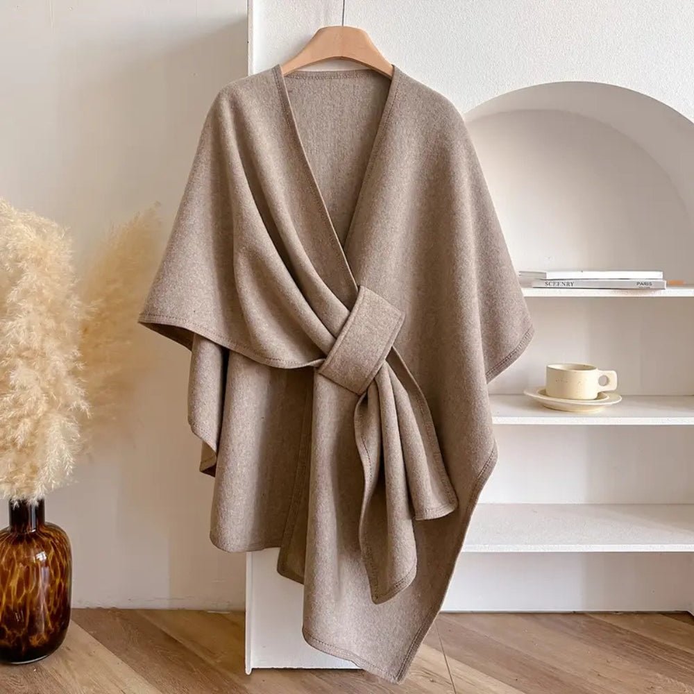 Geweven ponchowrap taupe grijs zwart ivoor dames omslagdoek oversized warm veelzijdig alle seizoenen stijlvol | Sulvida