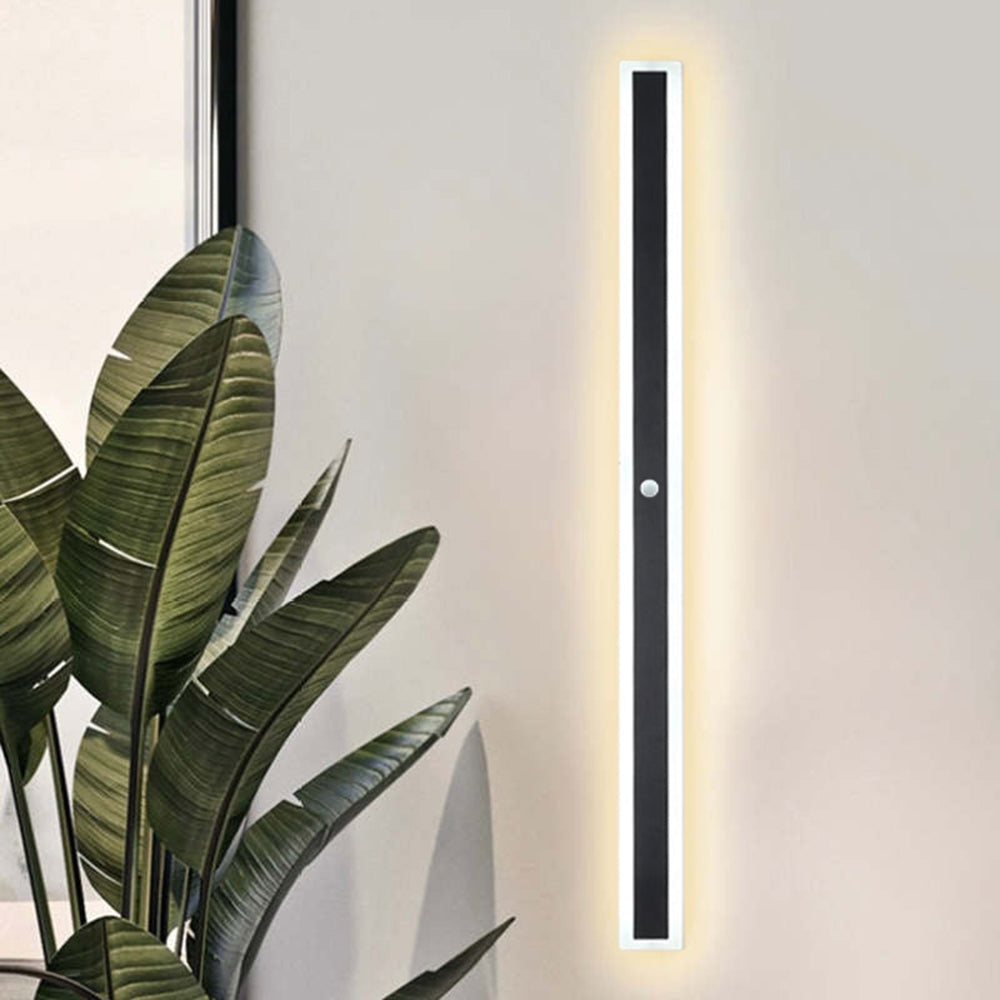 Lineaire LED wandlamp voor buiten zwart wit weersbestendig modern design metaal acryl IP65 tuinverlichting | Sulvida