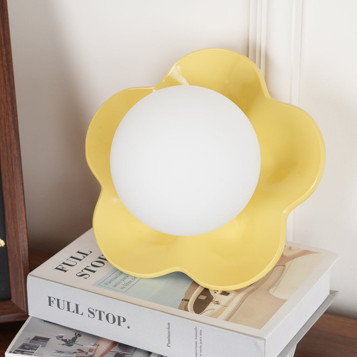 Bloembladwandlamp Glas & Hars G9 Fitting Dimbaar Wit Paars Geel Design Interieurverlichting Wanddecoratie Woonkamer | Sulvida
