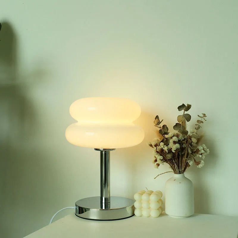 Tafellamp Modern Design Dimbaar USB Knoopbediening Metalen Voet Kunstzinnige Kap Slaapkamer Nachtkastje | Sulvida