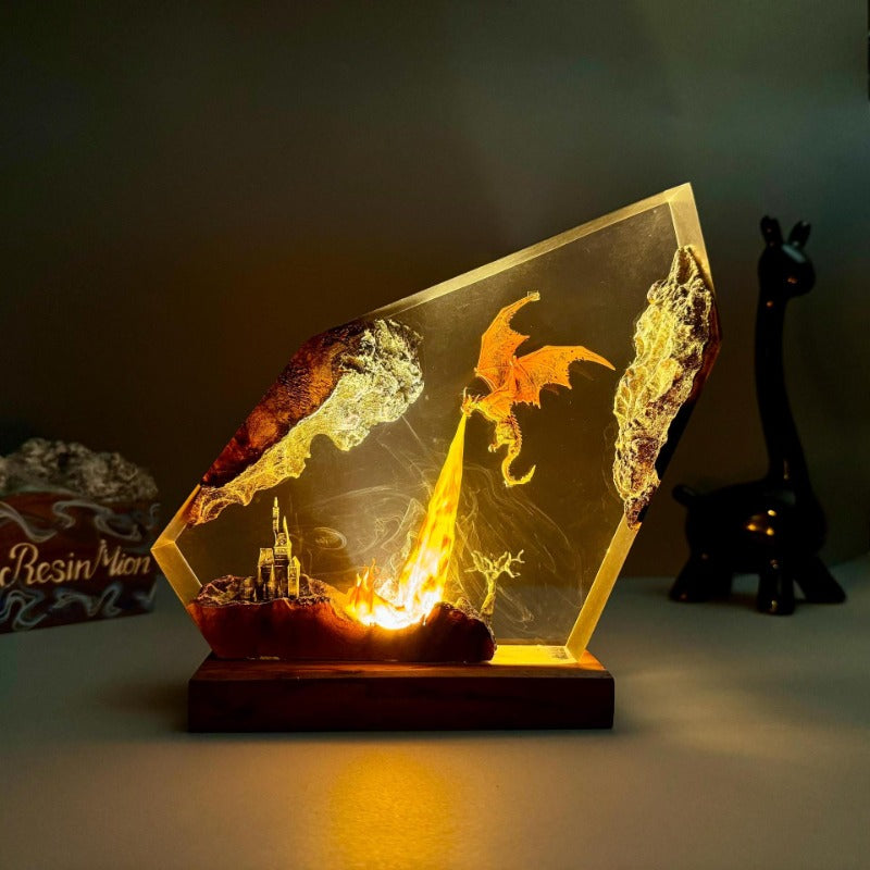 Draak Tafellamp met Vuureffect – Handgemaakte Hars Fantasy Verlichting Decoratief Sfeerlicht 14-21cm | Sulvida