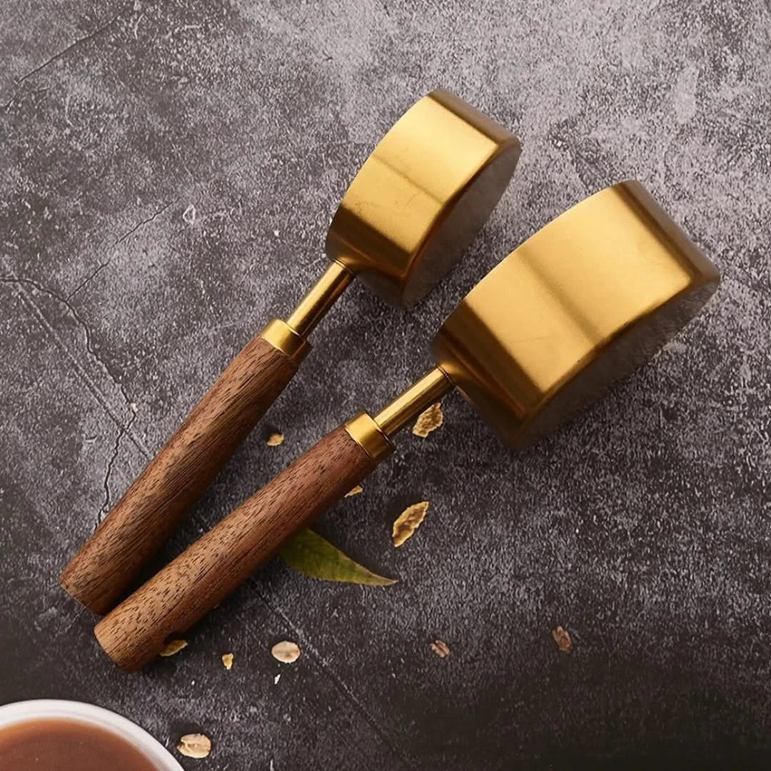 Edelstahl-Messlöffel-Set mit Holzgriff – 3-teiliges Küchenmesswerkzeug in Schwarz, Gold und Silber | Sulvida
