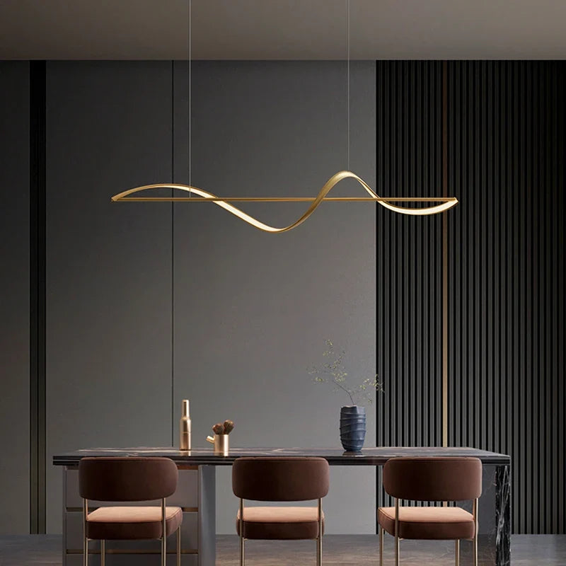 Spiraalvormige LED-hanglamp aluminium afwerking boven woonkamer eetkamer slaapkamer modern design sfeerverlichting | Sulvida