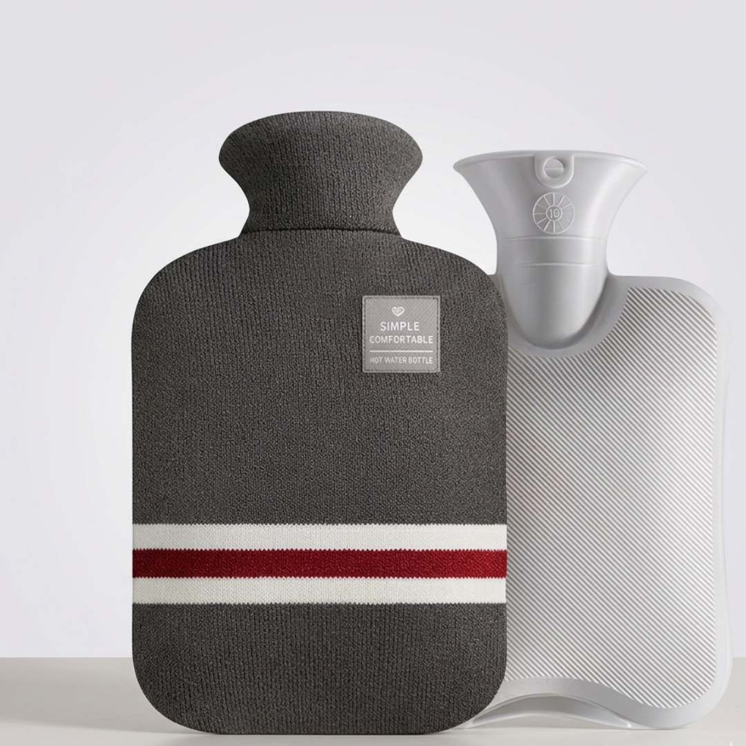 Warmwaterkruik Extra Groot 2 Liter met Gebreide Hoes voor Langdurige Warmte Comfort en Ontspanning Thuis | Sulvida