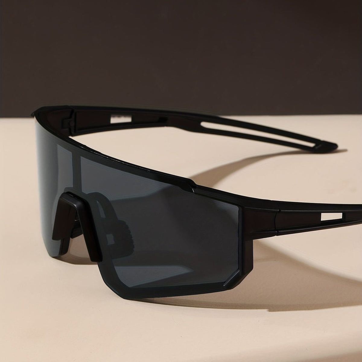 Sportieve Heren Zonnebril met UV-Bescherming Polycarbonaat Lens voor Outdoor Fietsen Hardlopen Wandelen | Sulvida