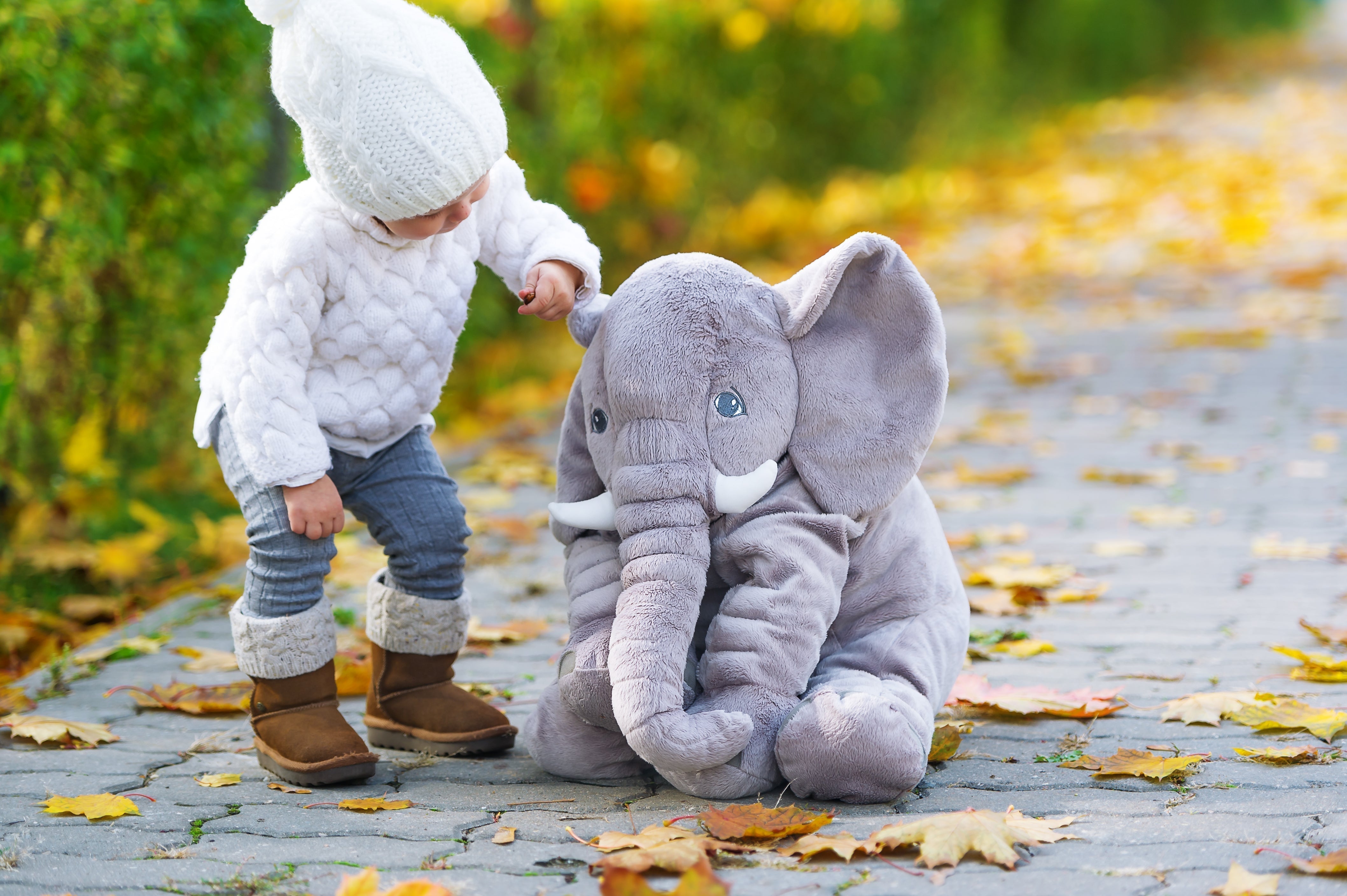 Zachte Olifant Knuffel Kussen voor Kinderen – Comfortabel Speelkussen in Grijs Blauw Roze Paars Geel – Verkrijgbaar in 40 cm en 60 cm Afmetingen | Sulvida