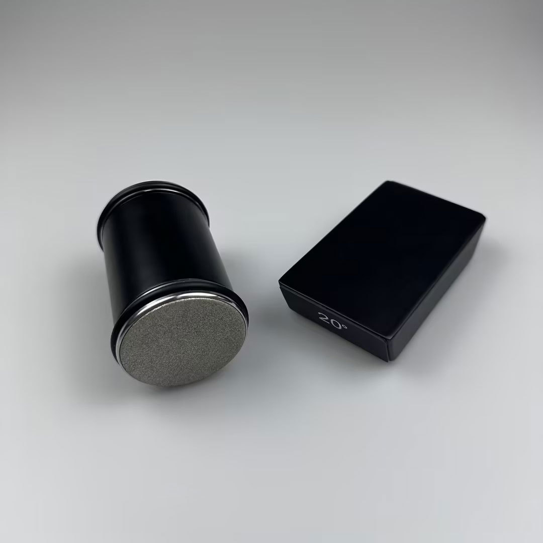 Professionele Messenslijper met Diamantslijprolle | Nauwkeurige Hoekgeleiding voor Scherpe Keukenmessen | Magnetische Houder met Antislip Voetjes | Geschikt voor Alle Rechte Messen | Sulvida