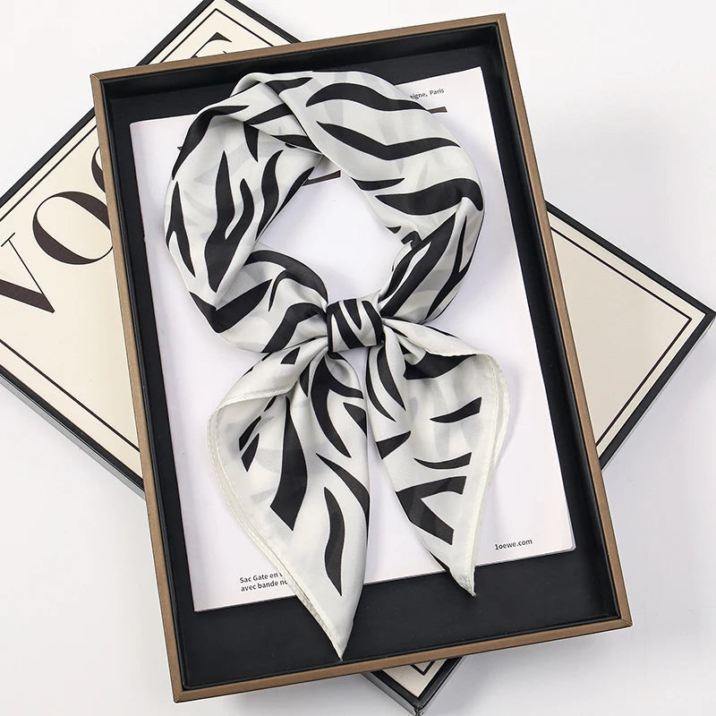 Vierkante Zijden Sjaal Dames Halsdoek Haarband Satijn Hoofdband Multifunctioneel Accessoire 70x70cm Elegante Sjaal | Sulvida