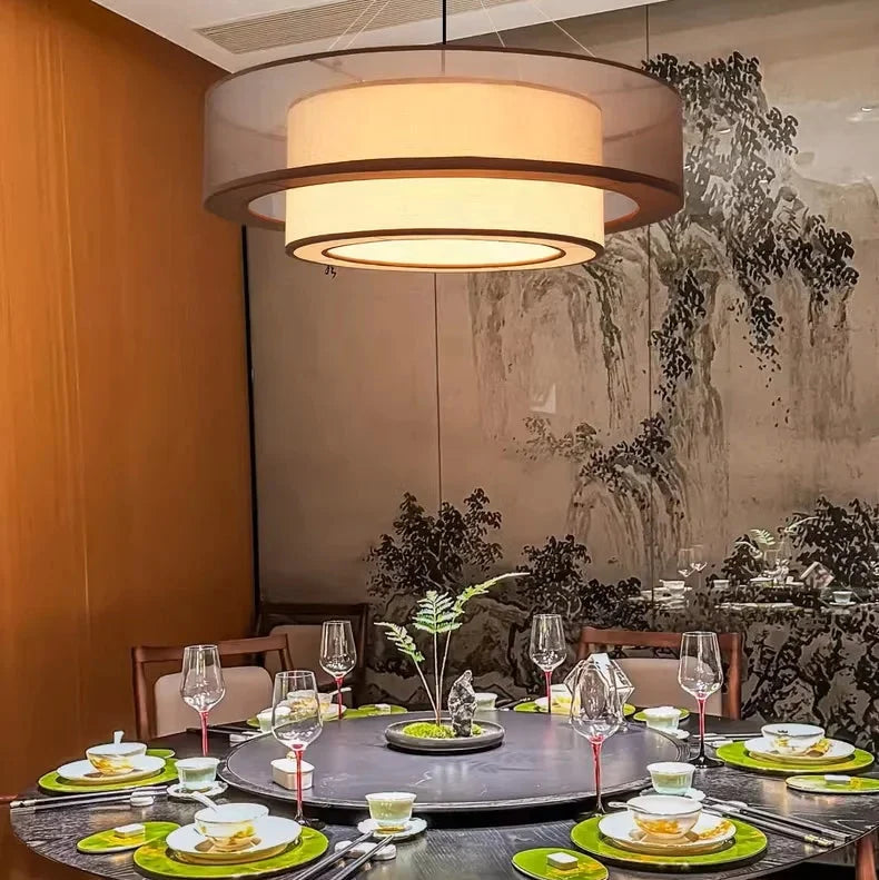 Gelaagde cilindervormige hanglamp met stoffen kap 50-80 cm voor eetkamer woonkamer en modern interieur | Sulvida