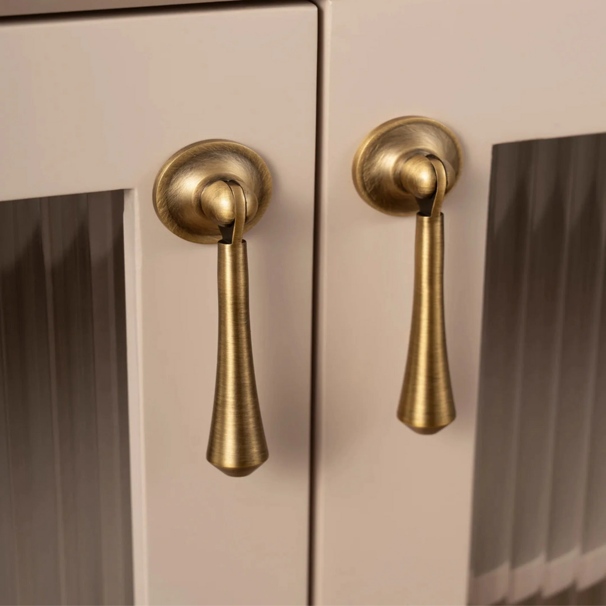 Vintage messing ladegreep klassiek druppelvormig design meubelbeslag antiek koperkleur kastengreep meubels | Sulvida