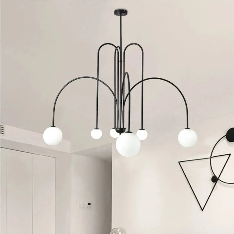 Kroonluchter met Glazen Bollen Geborsteld Metaal Goud Zwart Rood Scandinavisch Design Woonkamer Eetkamer | Sulvida