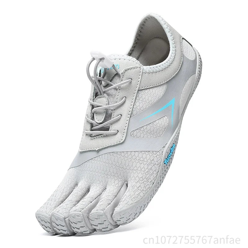 Minimalistische sportschoenen met vijfteenontwerp voor gym fitness yoga wandelen indoor outdoor training | Sulvida