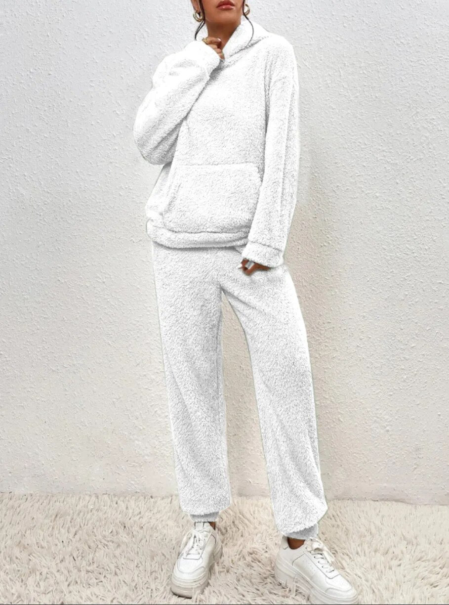 Teddy Huispak met Capuchon Kangoeroezak Dames Winter Loungewear Fleece Homewear Comfortset Relaxkleding | Sulvida