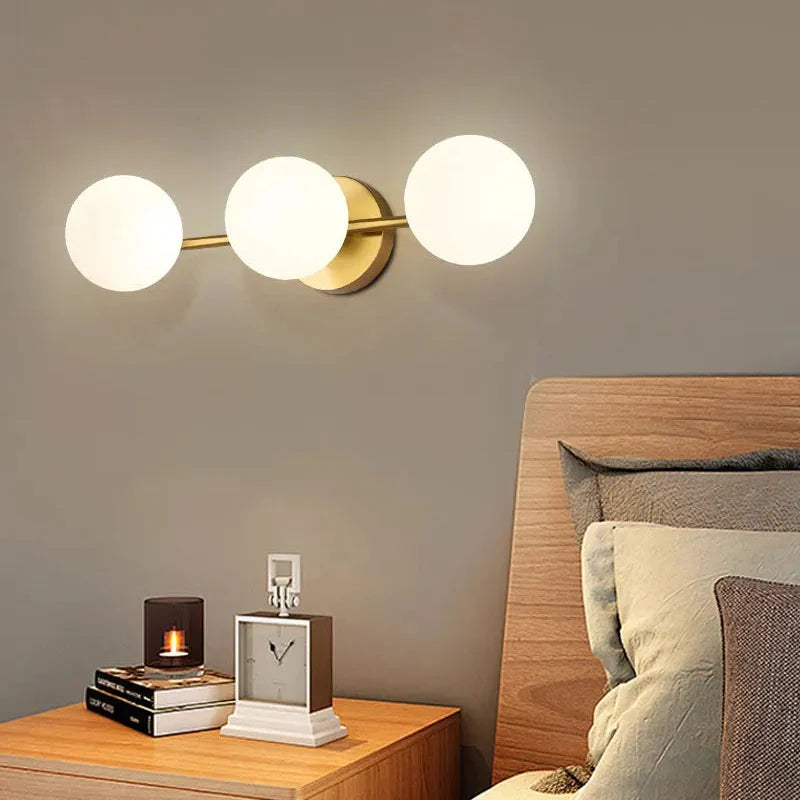 Glazen Bol Wandlamp Metaal met LED Verlichting voor Slaapkamer Gang Woonkamer Minimalistische Sfeerverlichting | Sulvida