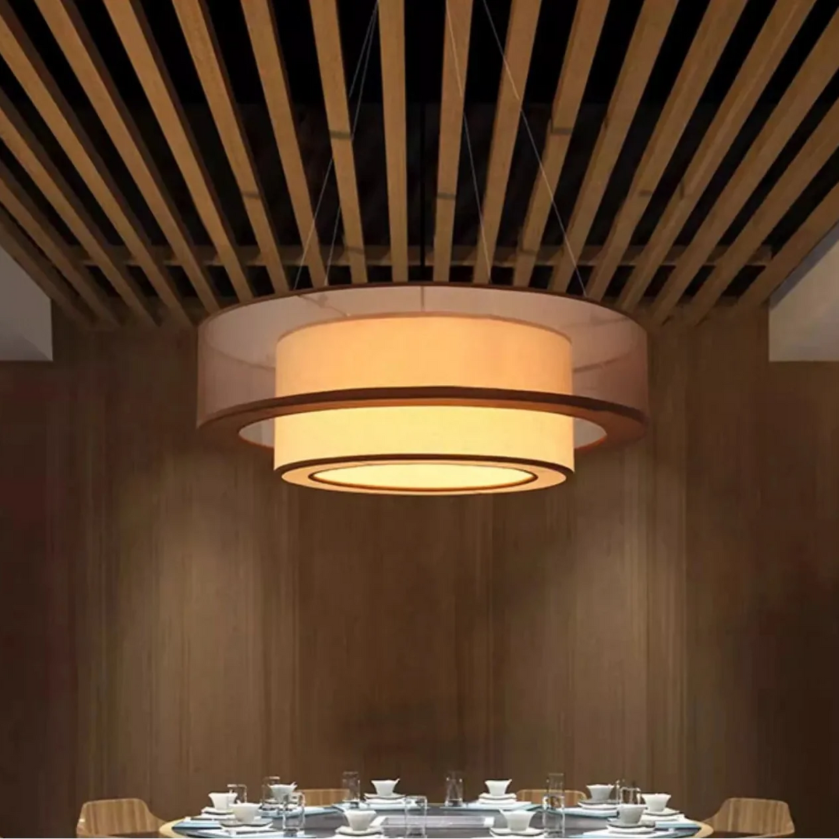 Gelaagde cilindervormige hanglamp met stoffen kap 50-80 cm voor eetkamer woonkamer en modern interieur | Sulvida