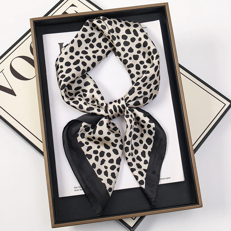 Vierkante Zijden Sjaal Dames Halsdoek Haarband Satijn Hoofdband Multifunctioneel Accessoire 70x70cm Elegante Sjaal | Sulvida