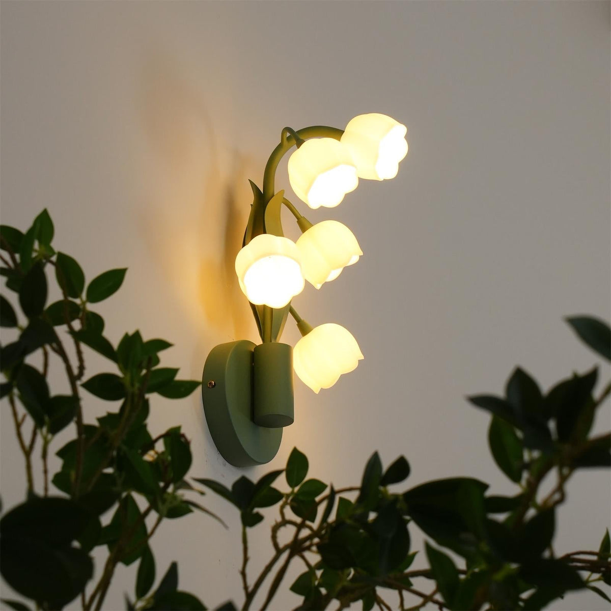 Wandlamp Orchidee Met Bladeren Groen Metaal PC Lichtbron G4 Slaapkamer Hal Badkamer Botanisch Design | Sulvida
