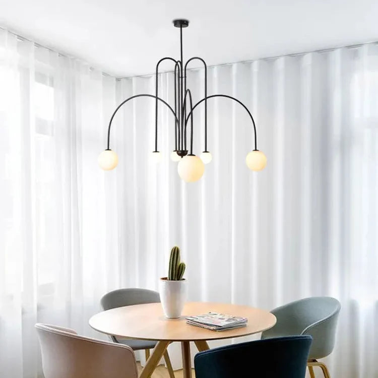 Kroonluchter met Glazen Bollen Geborsteld Metaal Goud Zwart Rood Scandinavisch Design Woonkamer Eetkamer | Sulvida