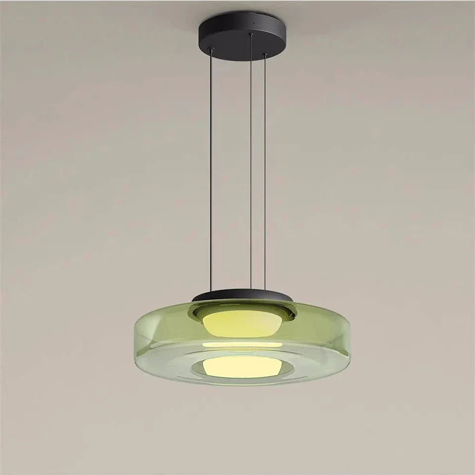 Glazen hanglamp met gelaagde kap in amber groen of grijs voor sfeervolle verlichting eetkamer woonkamer | Sulvida