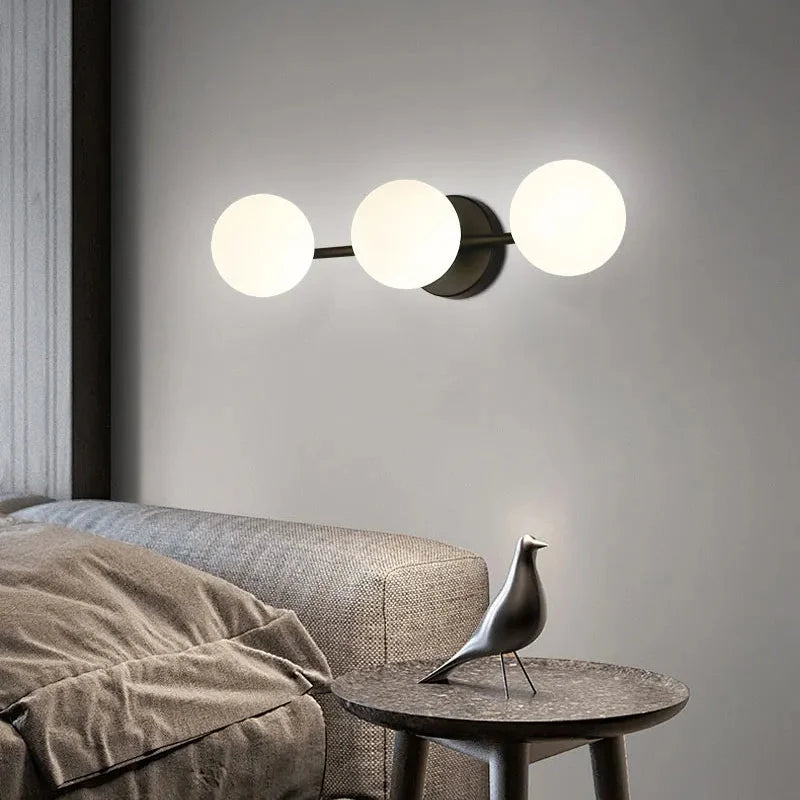 Glazen Bol Wandlamp Metaal met LED Verlichting voor Slaapkamer Gang Woonkamer Minimalistische Sfeerverlichting | Sulvida