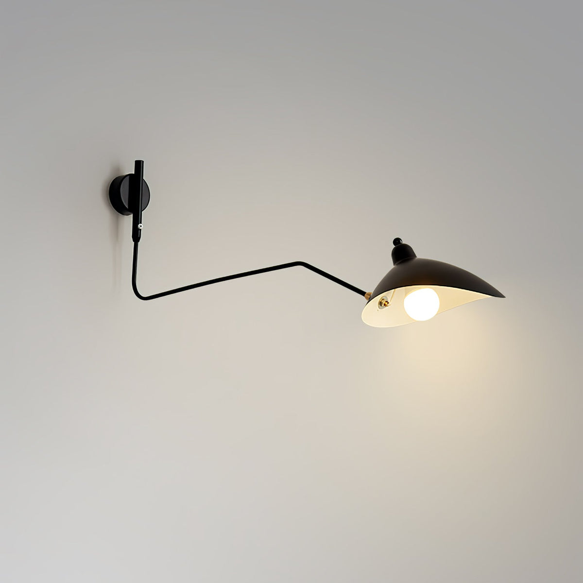 Wandlamp met verstelbare arm zwart metaal modern design 120 cm verstelbaar woonruimte leeshoek werkplek | Sulvida