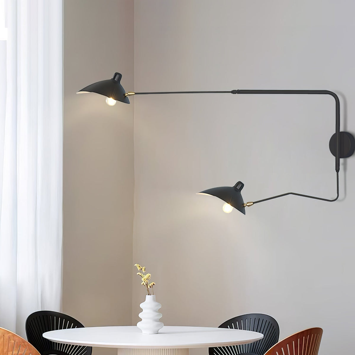 Wandlamp met verstelbare arm zwart metaal modern design 120 cm verstelbaar woonruimte leeshoek werkplek | Sulvida