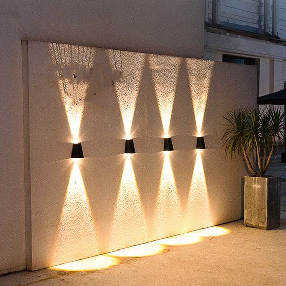 Lampe solaire d’extérieur, applique murale IP65 étanche, éclairage mural et de jardin à énergie solaire | Sulvida