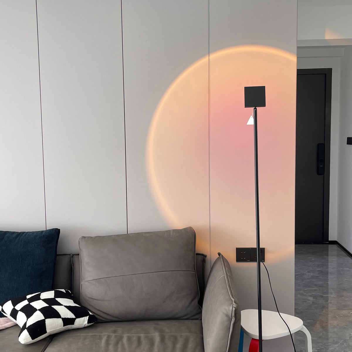 LED Staande Lamp met Halo Projectie Zwart Aluminium 180cm Sfeerverlichting voor Woonkamer Studio Modern Minimalistisch | Sulvida