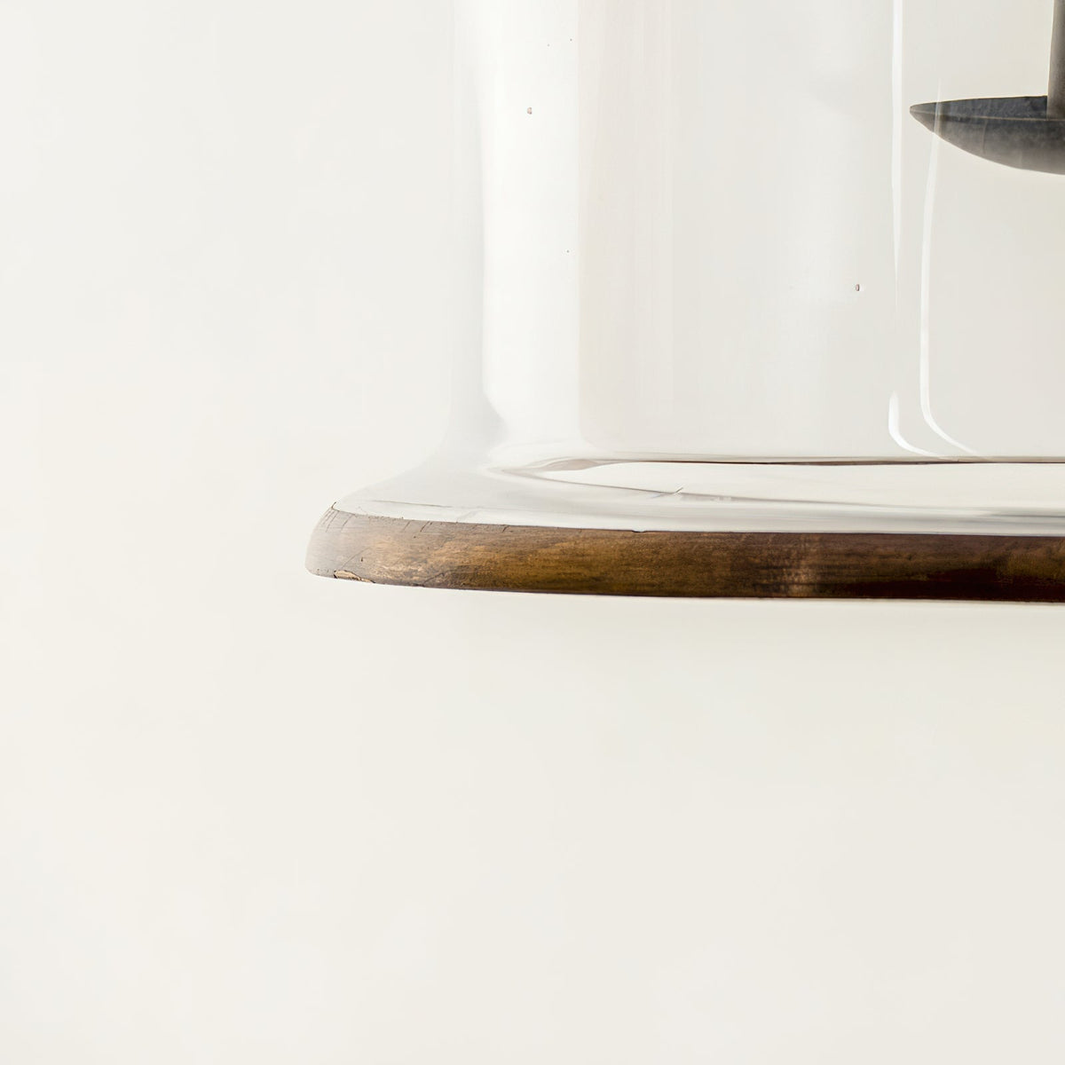 Hanglamp met glazen kap en metalen accenten voor eetkamer keuken hal woonkamer sfeervolle verlichting | Sulvida