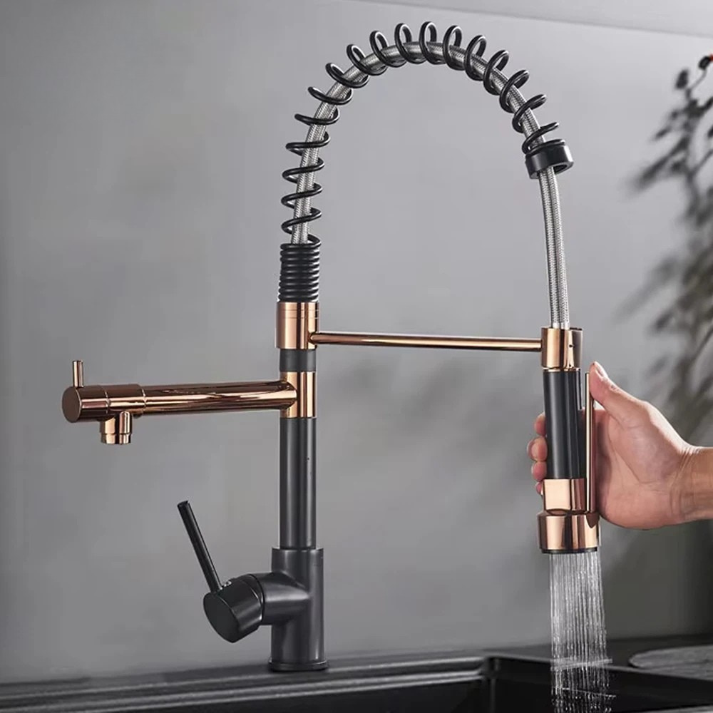 Keukenkraan met Uittrekbare Handdouche Draaibare Uitloop en 360° Zwenkbare Spuitkop Chroom Goud Zwart | Sulvida