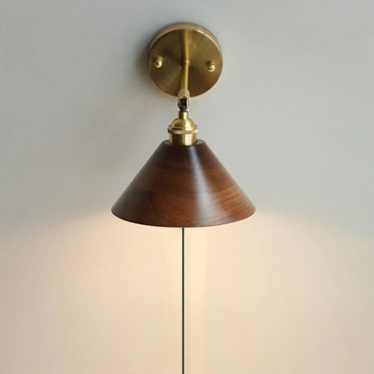 Vintage Wandlamp Hout met Trekschakelaar Dome Kap Messing E26 E27 Slaapkamer Woonkamer Warm Sfeerlicht Retro | Sulvida