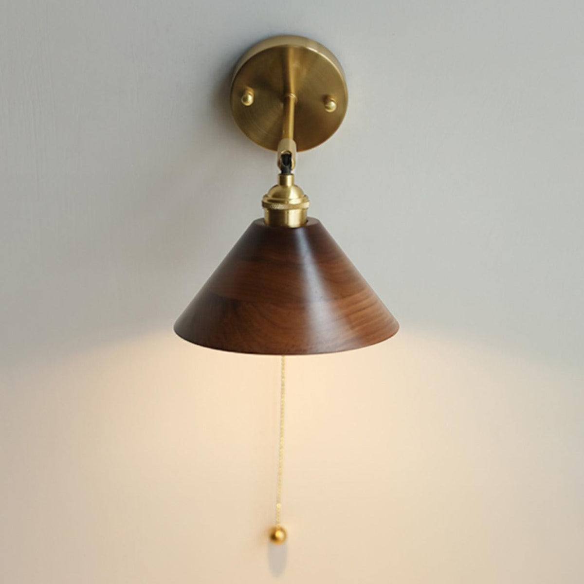 Vintage Wandlamp Hout met Trekschakelaar Dome Kap Messing E26 E27 Slaapkamer Woonkamer Warm Sfeerlicht Retro | Sulvida