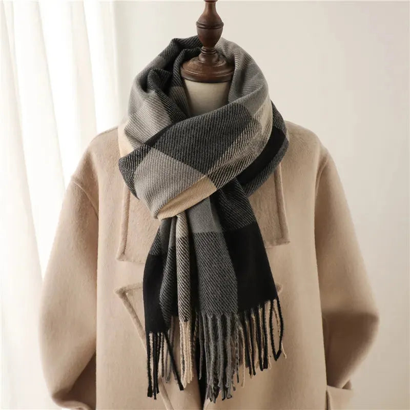 Écharpe à carreaux en cachemire 200×65 cm, classique et chaude, accessoire d’hiver tendance et luxueux pour femme et homme, design élégant | Sulvida
