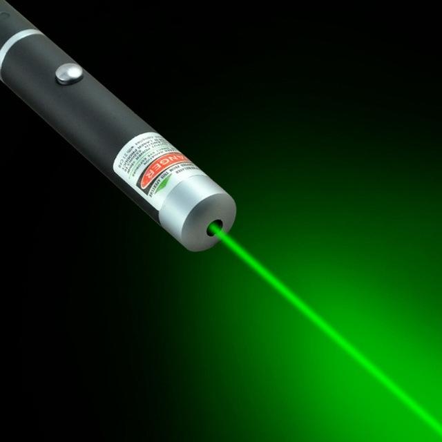 Laserpointer met Drie Kleuren Rood Groen Blauwpaars – Professionele Presentatietool voor Werk Onderwijs en Buiten – Metalen Behuizing 14x155mm | Sulvida