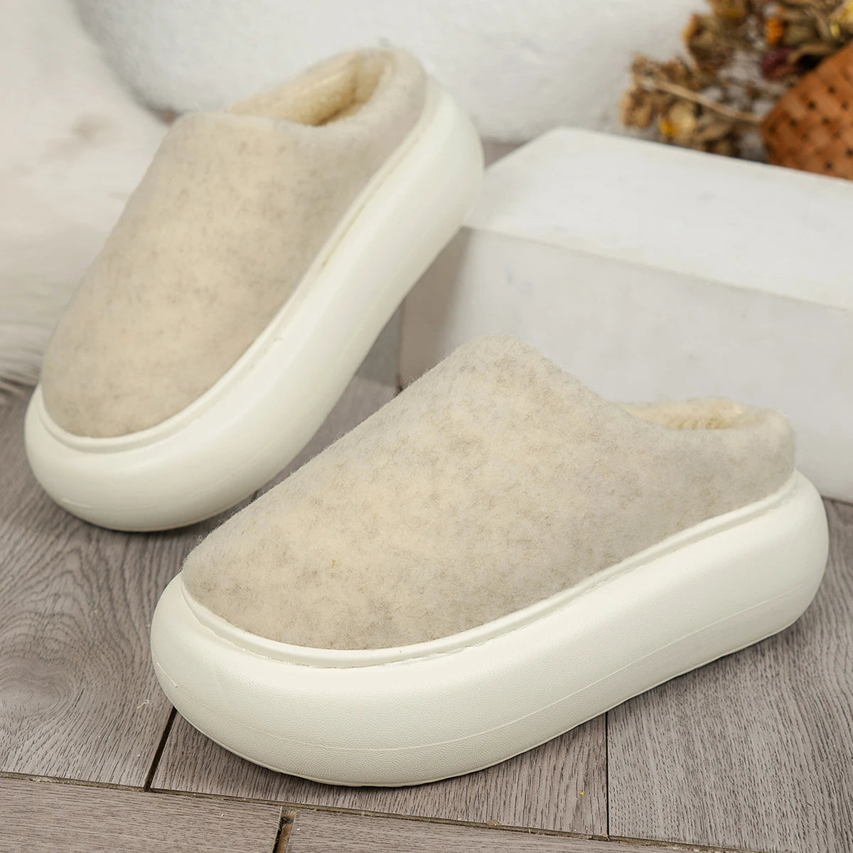Pluche Dames Pantoffels Warm Winter Binnenhuis Slippers Comfortabel Antislip Zool Beige Bruin Huisschoenen | Sulvida