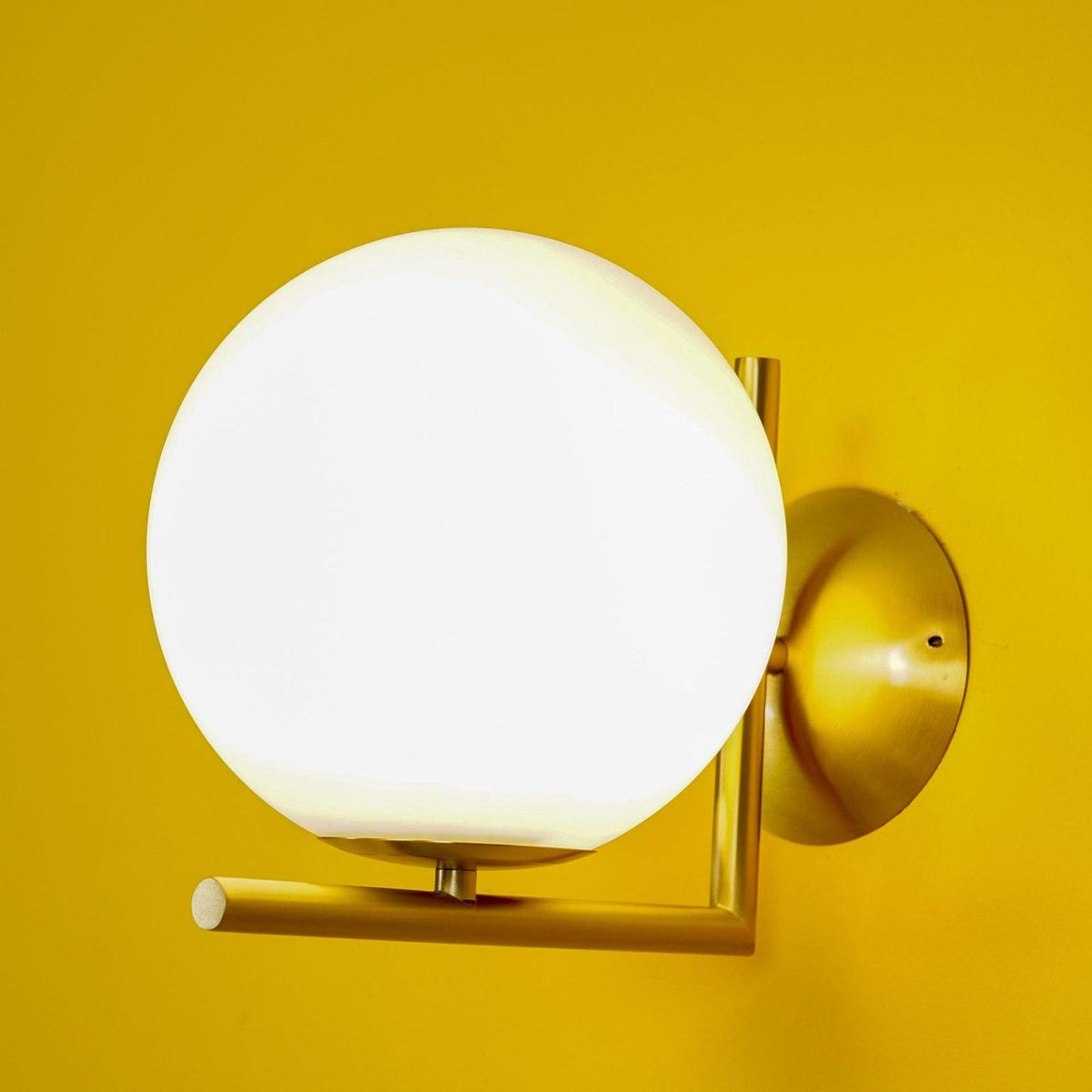 Wandlamp Geblazen Opaalglas Minimalistisch Goudkleurig Zwart Fitting E27 Modern Design Woonkamer Slaapkamer | Sulvida