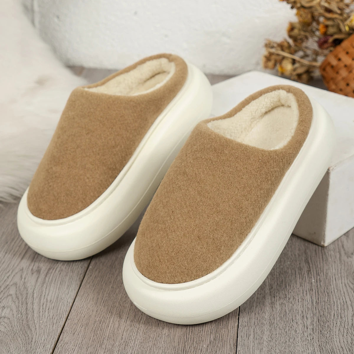 Pluche Dames Pantoffels Warm Winter Binnenhuis Slippers Comfortabel Antislip Zool Beige Bruin Huisschoenen | Sulvida