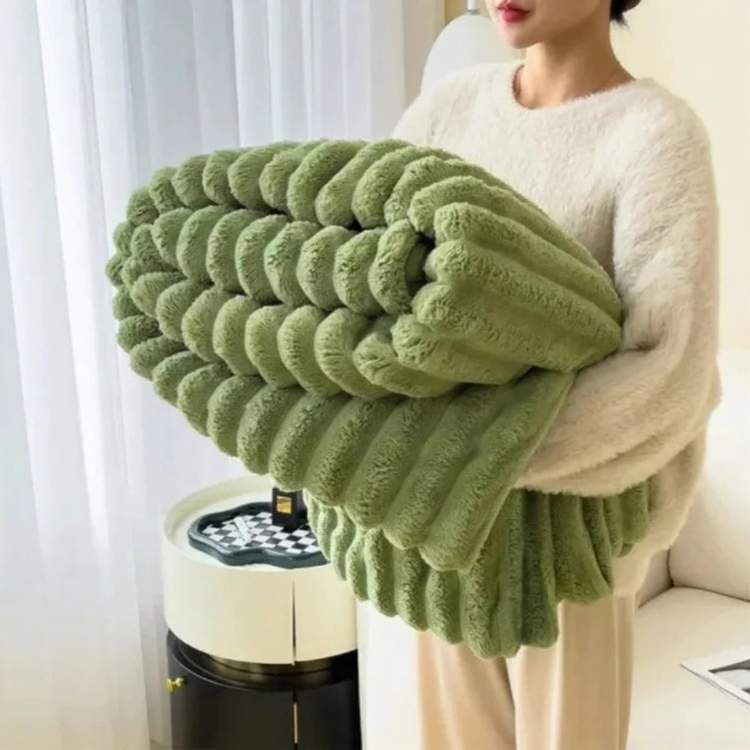 Zware kunstbont deken met streepdessin voor optimale warmte luxe zachtheid en slaapcomfort het hele jaar | Sulvida