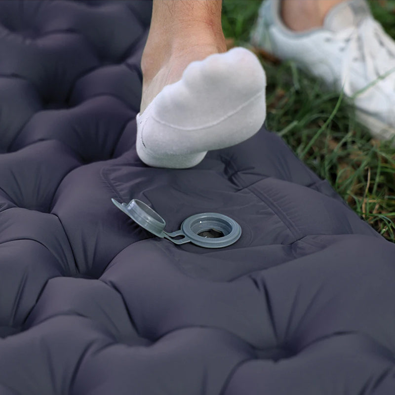 Matelas de camping gonflable pour 2 personnes avec pompe intégrée, imperméable en TPU et nylon, 200x130cm, camping en plein air | Sulvida