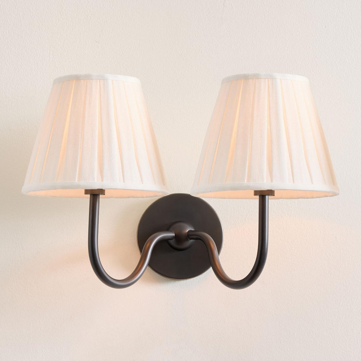 Wandlamp Linnen Kap Messing Armatuur Plissé of Glad Stof E12 Fitting Hardwired Decoratieve Verlichting | Sulvida