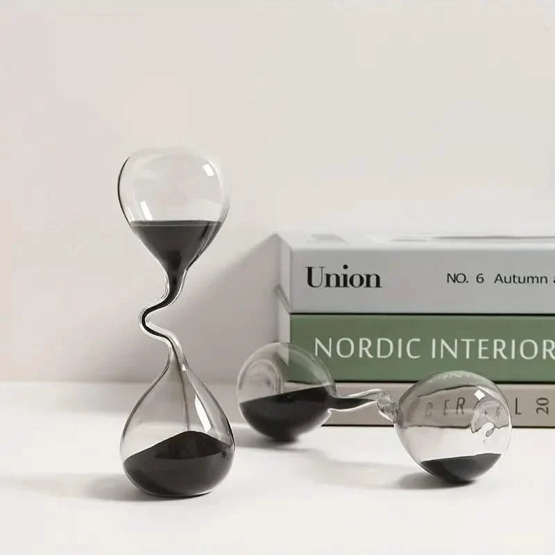 Decoratieve zandloper met gedraaid design – elegant tijdmeetinstrument en siervoorwerp voor interieur | Sulvida
