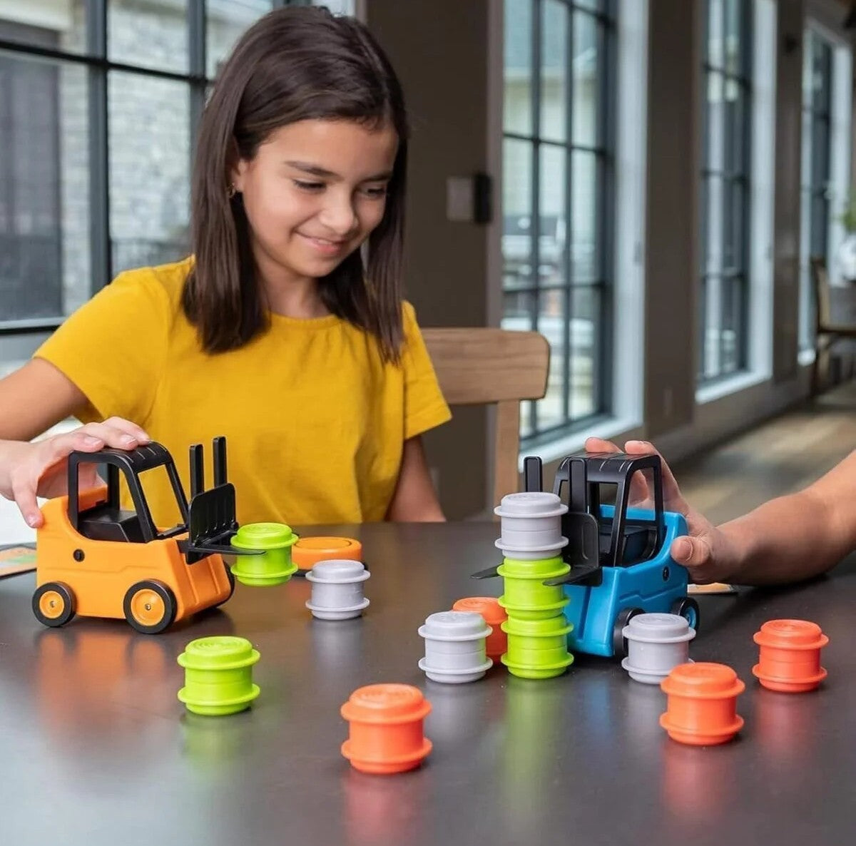 Jeu d'empilage avec chariot élévateur, tour en bois, jeu de coordination et d'équilibre pour enfants dès 3 ans, jouet éducatif | Sulvida