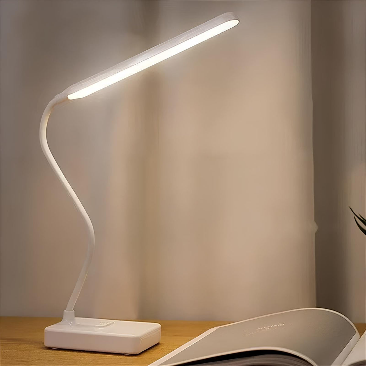 Lampe de bureau flexible avec bras réglable, LED à intensité variable, rechargeable sans fil ou sur secteur, lampe de lecture pour bureau à domicile | Sulvida