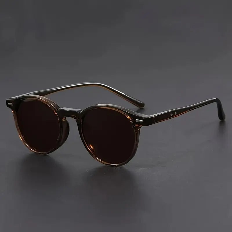 Unisex Ronde Zonnebril met Lichtgewicht Montuur – Retro Schildpaddesign | Sulvida