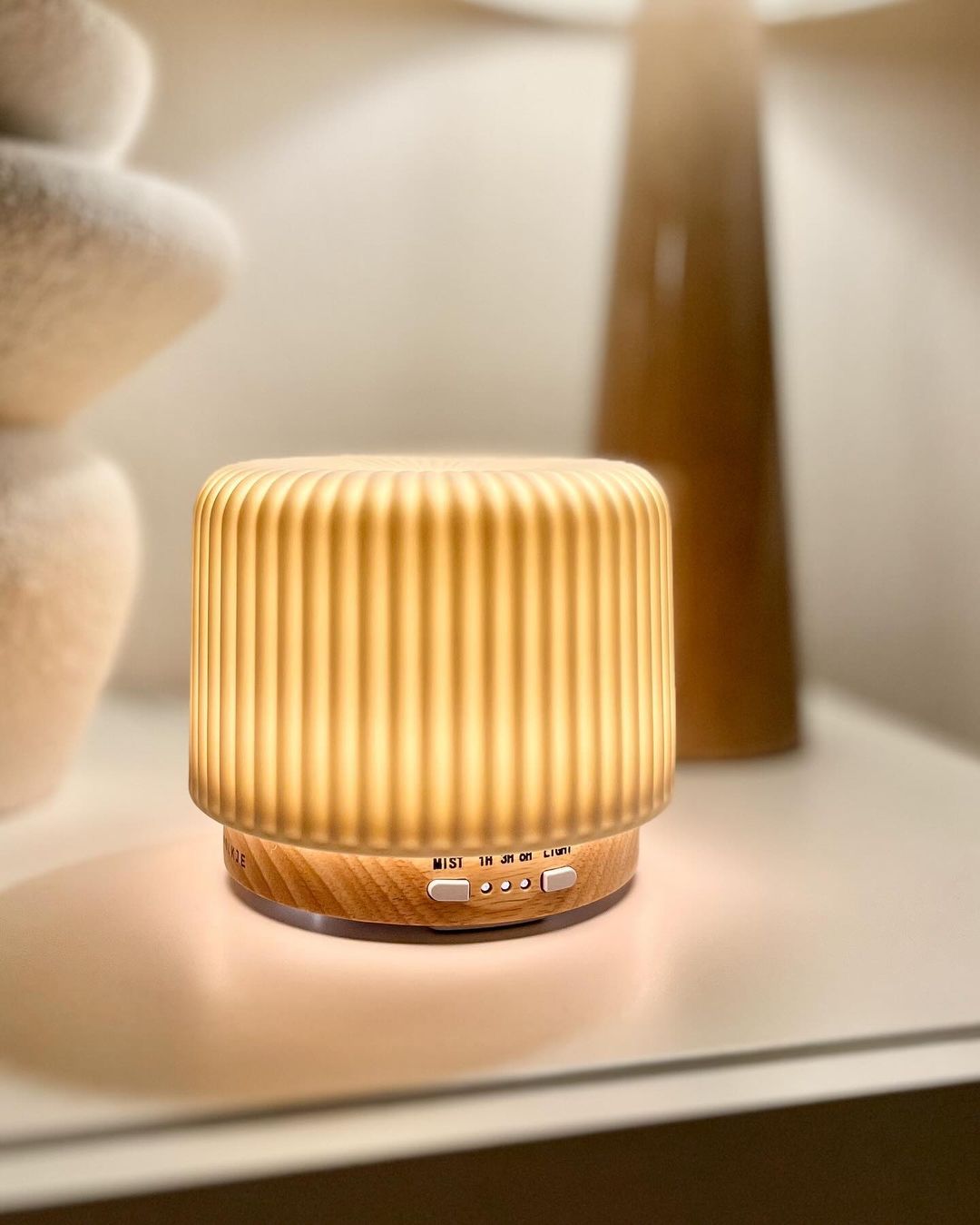 Keramische Aromageur met Ultrasone Verneveling 200 ml Houtdetail Sfeerverlichting Instelbare Timer Aromatherapie | Sulvida