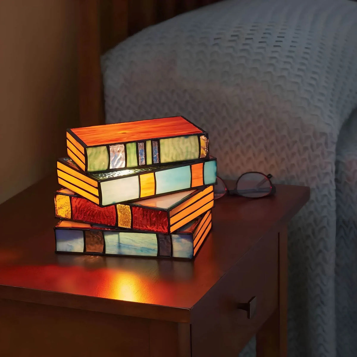 Glas-in-lood tafellamp boekendesign vintage glaskunst sfeerverlichting woonkamer bibliotheek leeslamp | Sulvida