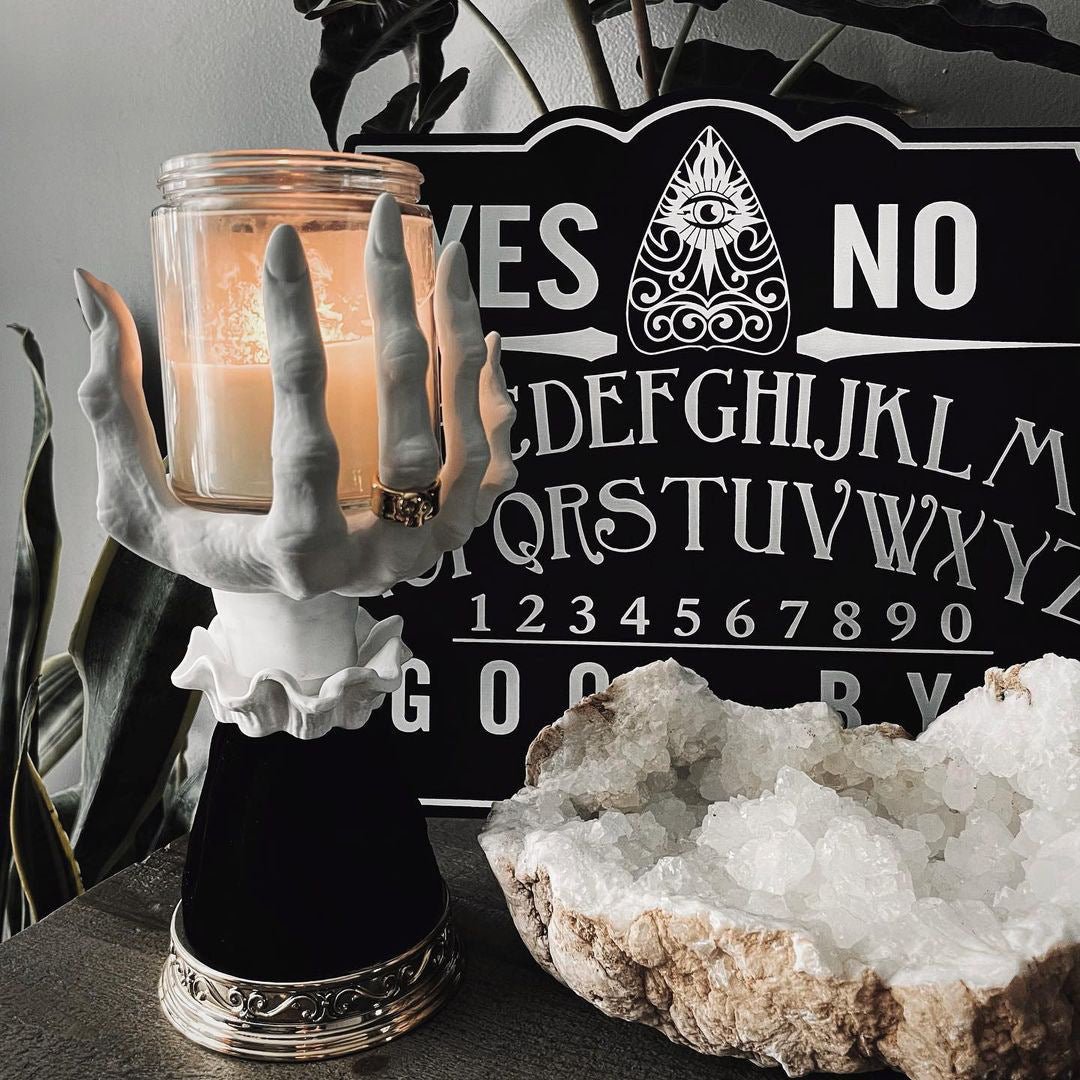 Heksenhand Kandelaar Gothische Decoratie Halloween Tafelstuk Griezelige Sfeer voor Avond Feest Mystieke Stijl | Sulvida