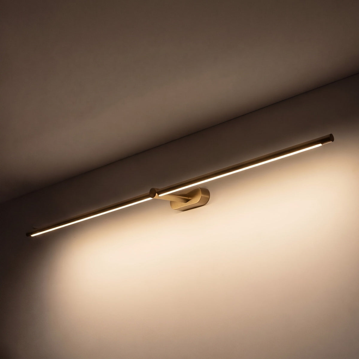 Applique murale LED linéaire de 68-127 cm, noir mat, blanc, doré ou nickel, à intensité variable, blanc chaud, froid ou neutre, moderne, pour salle de bain et miroir | Sulvida