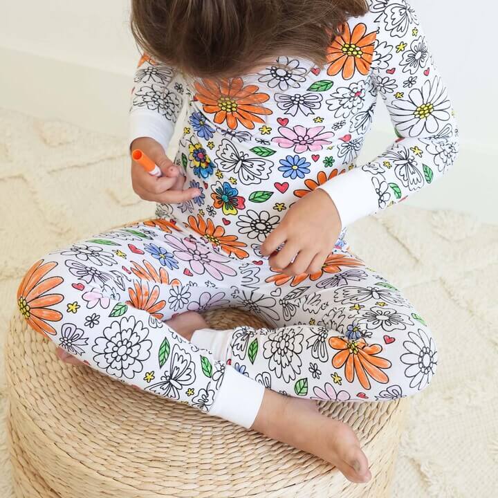 Inkleurbare Kinderpyjama met 12 Textielstiften Creatief Speelgoed Herbruikbaar Wasbaar Slaapkleding DIY Activiteit | Sulvida